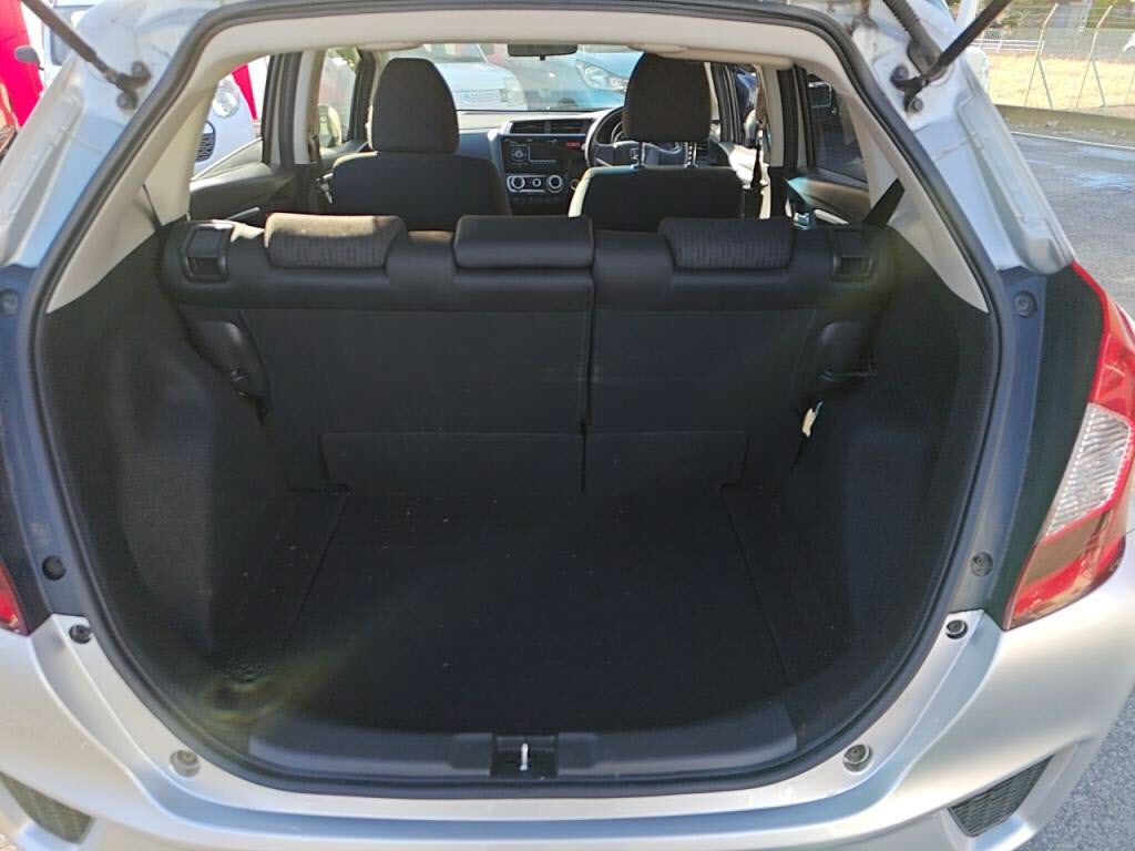 フィット１３Ｇ・Ｆパッケージの写真 25