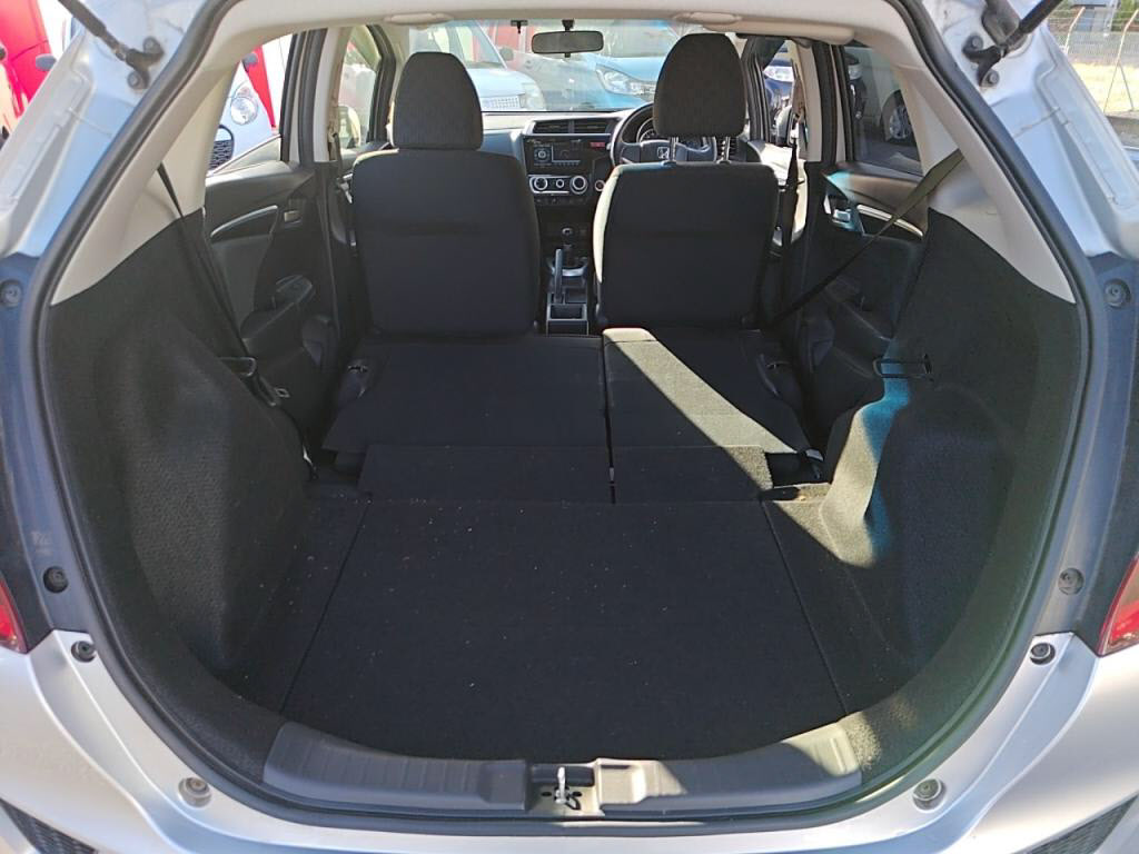 フィット１３Ｇ・Ｆパッケージの写真 27