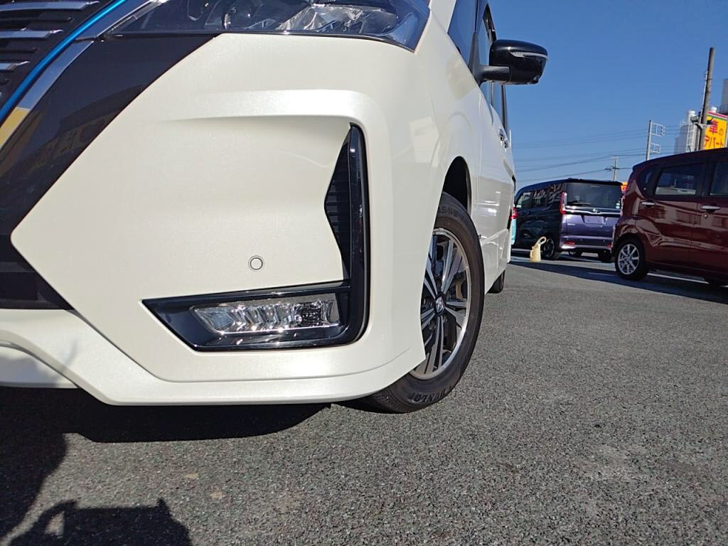 セレナｅパワーｅパワーハイウェイスターＶの写真 10