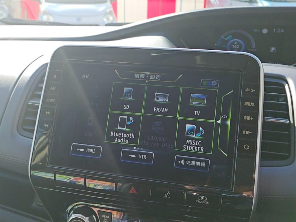 セレナｅパワーｅパワーハイウェイスターＶの写真 16