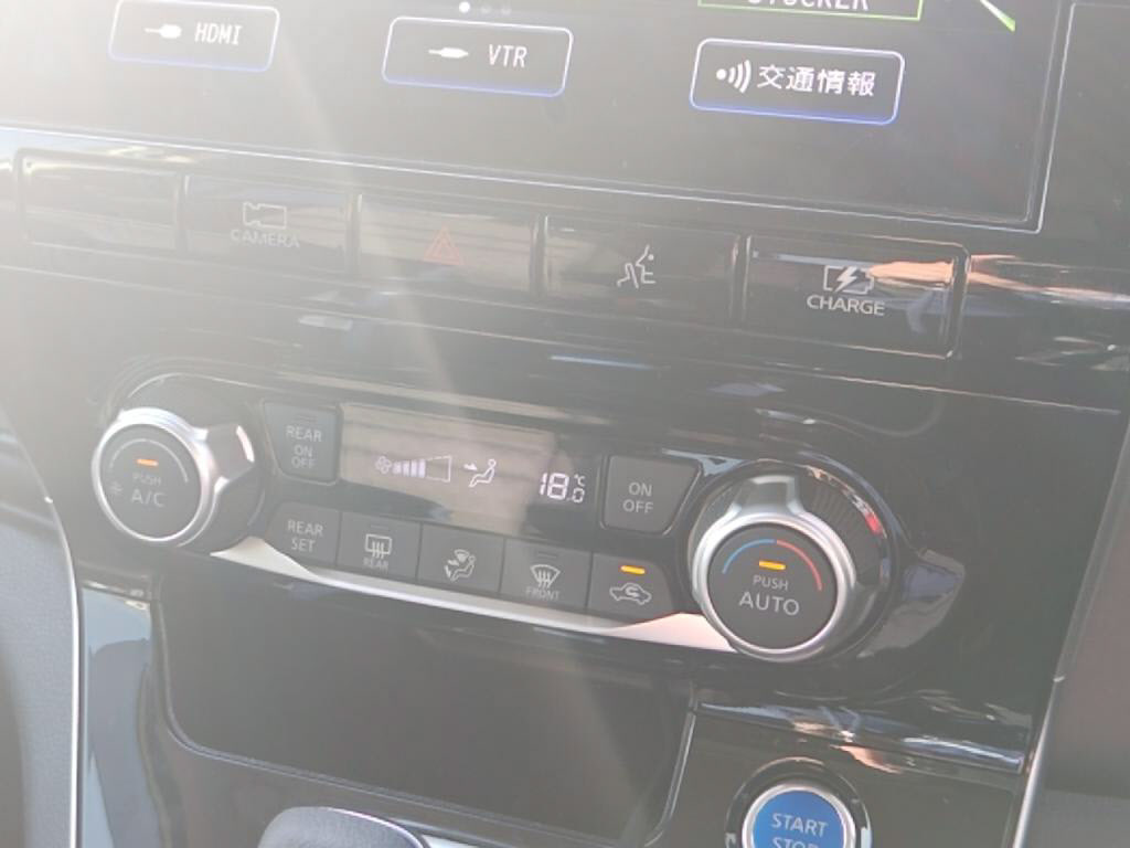 セレナｅパワーｅパワーハイウェイスターＶの写真 17