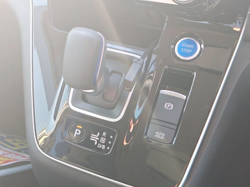 セレナｅパワーｅパワーハイウェイスターＶの写真 18