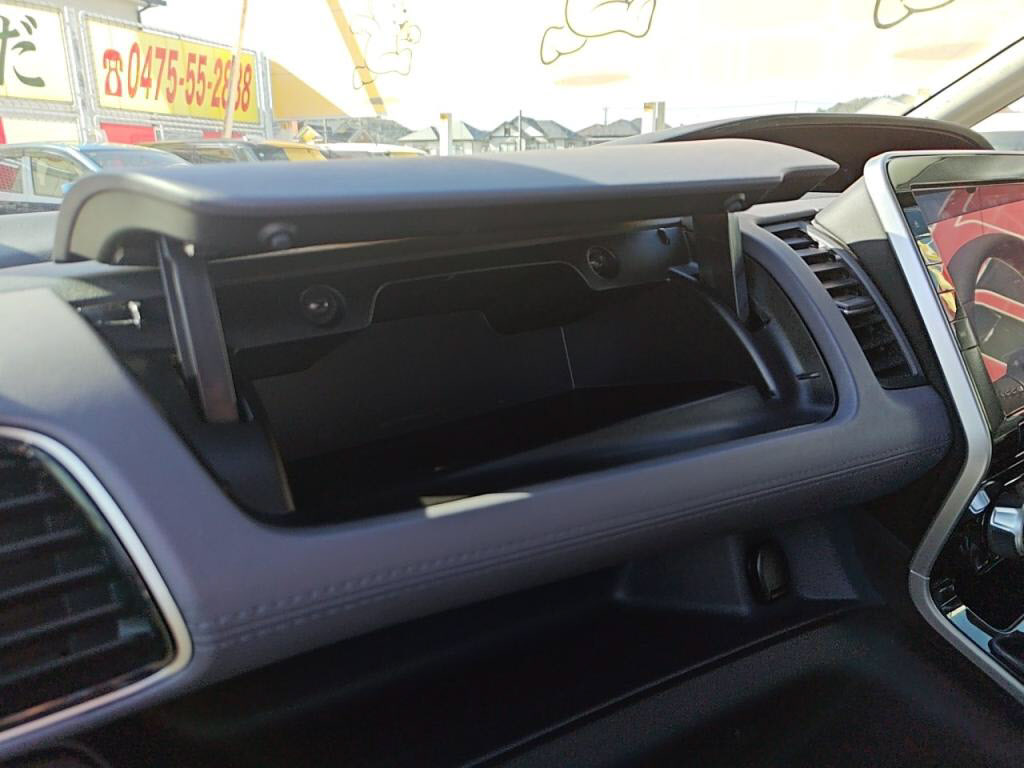 セレナｅパワーｅパワーハイウェイスターＶの写真 20