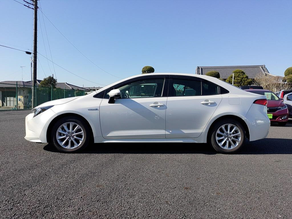 カローラセダンハイブリッドハイブリッドＳの写真 12