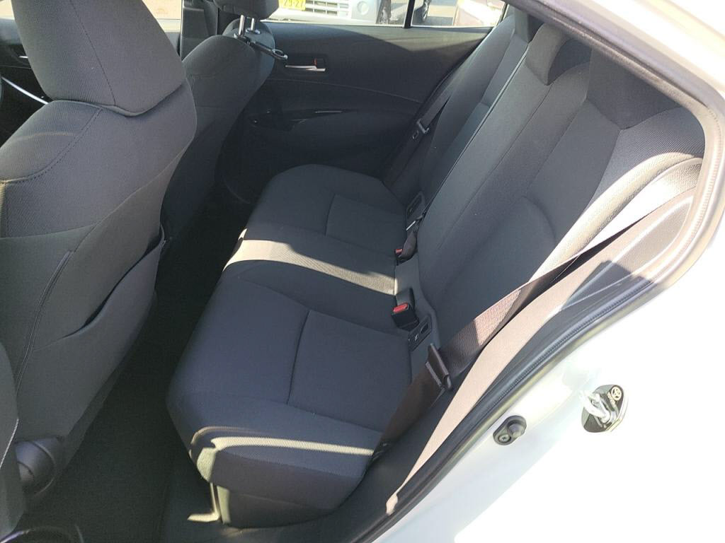 カローラセダンハイブリッドハイブリッドＳの写真 23