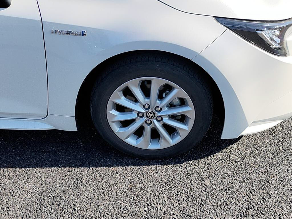 カローラセダンハイブリッドハイブリッドＳの写真 30
