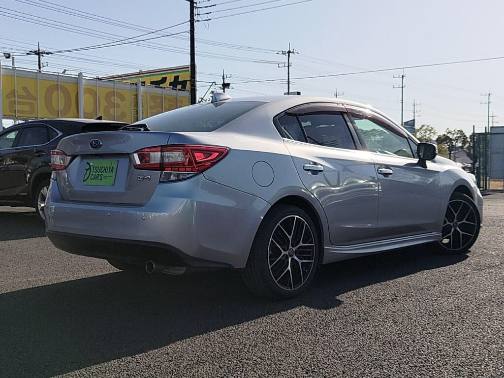 インプレッサＧ４２．０ｉ－Ｓアイサイトの写真 2