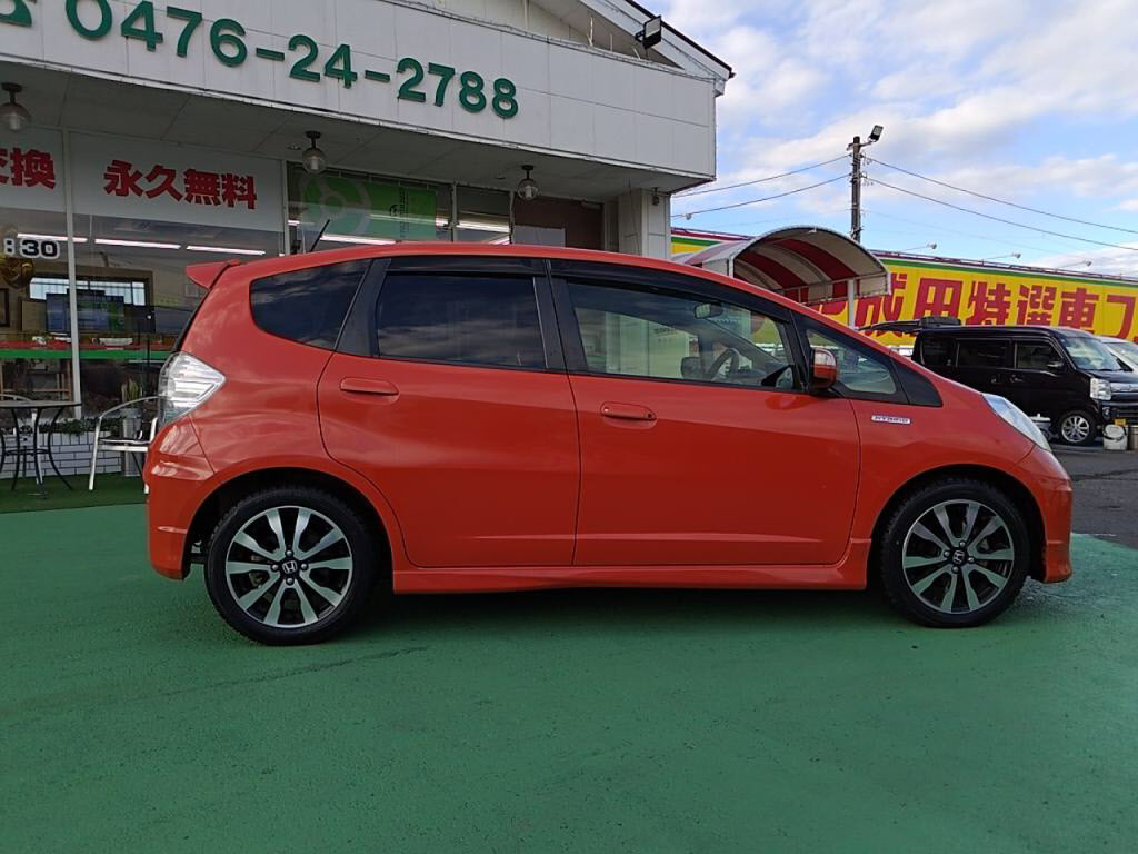 フィットハイブリッドハイブリッドＲＳファインスタイルの写真 11