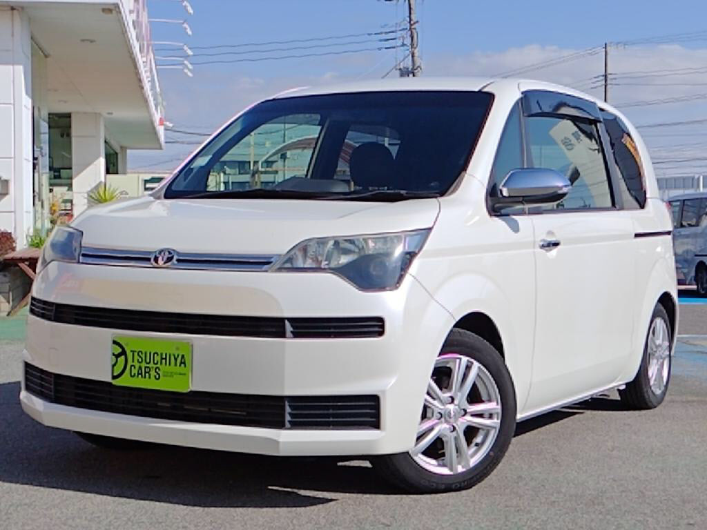 トヨタ　スペイド　Ｆクイーン