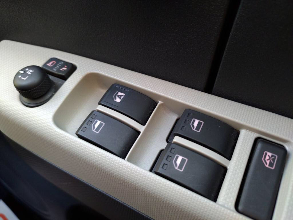 ミラトコットＧリミテッドＳＡ３の写真 14