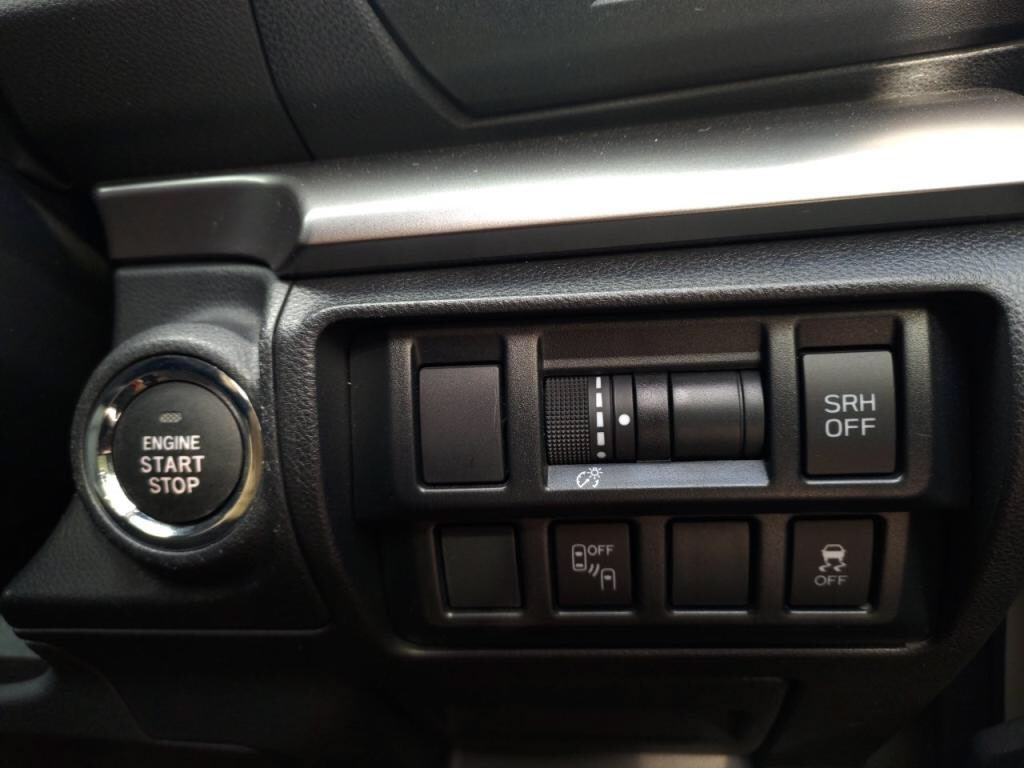 ＸＶハイブリッド２．０ｅ－Ｓアイサイトの写真 17