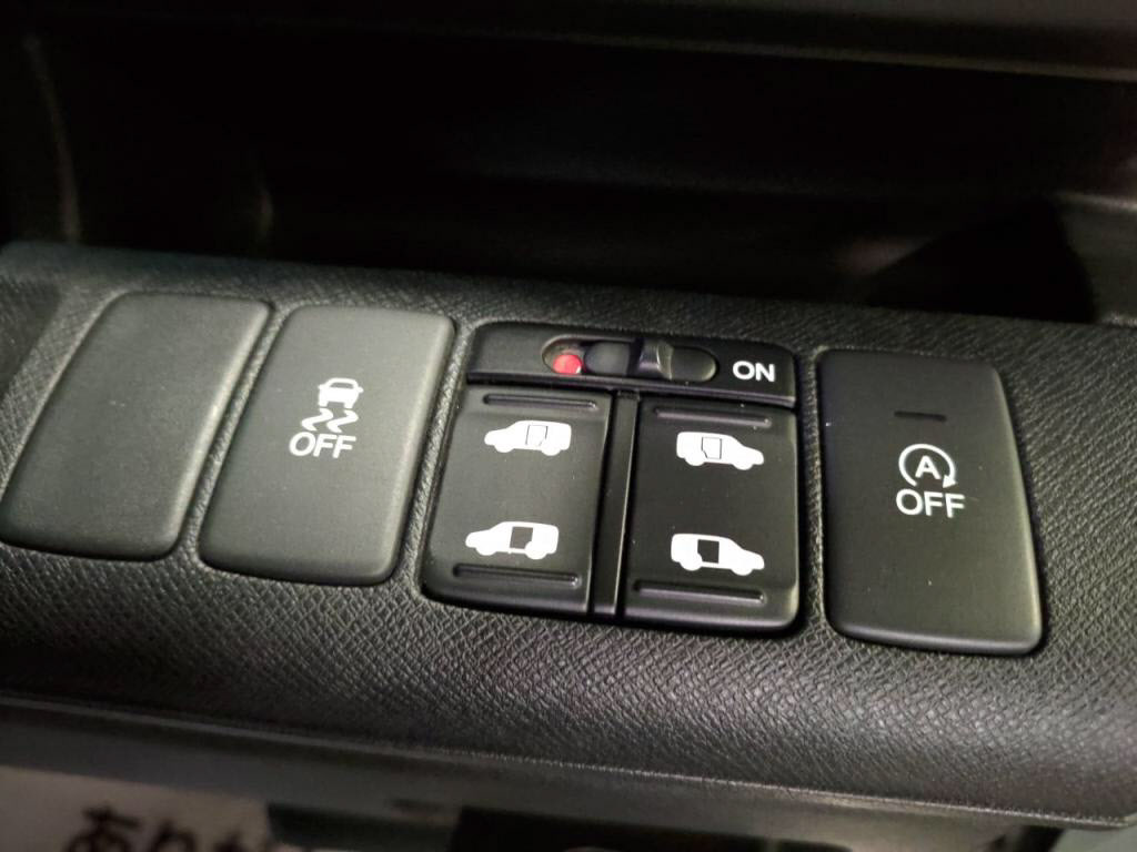 ステップワゴンスパーダスパーダＺクールスピリットの写真 14