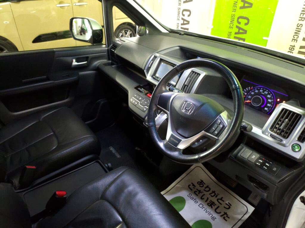 ステップワゴンスパーダスパーダＺクールスピリットの写真 3