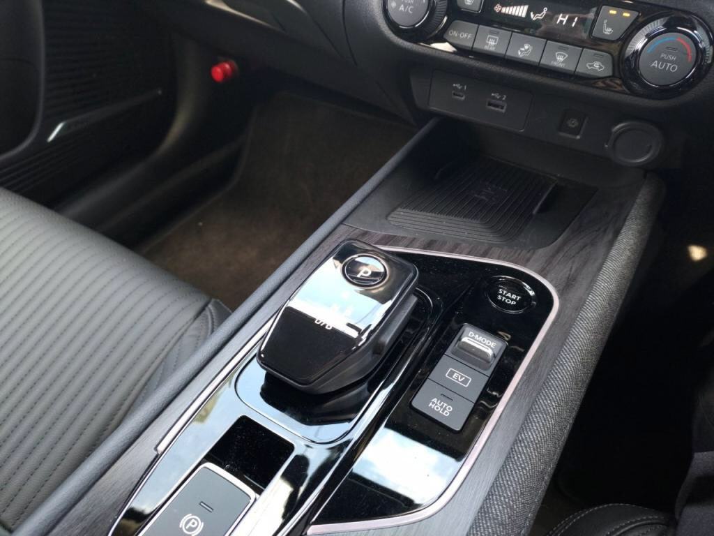 ノートオーラＧレザーエディションの写真 16