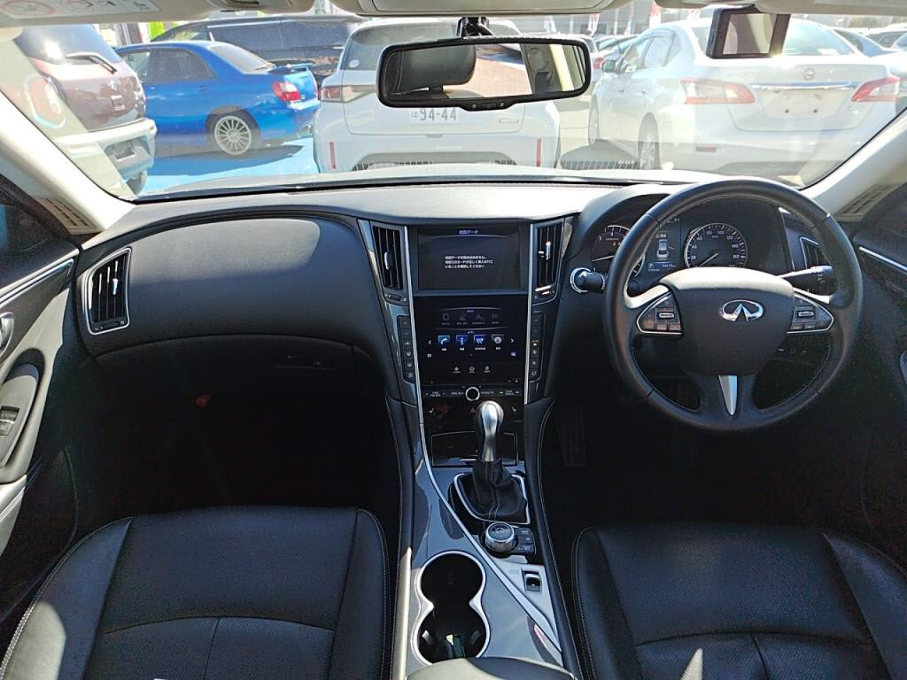 スカイラインセダン２００ＧＴ－ｔタイプＰの写真 3