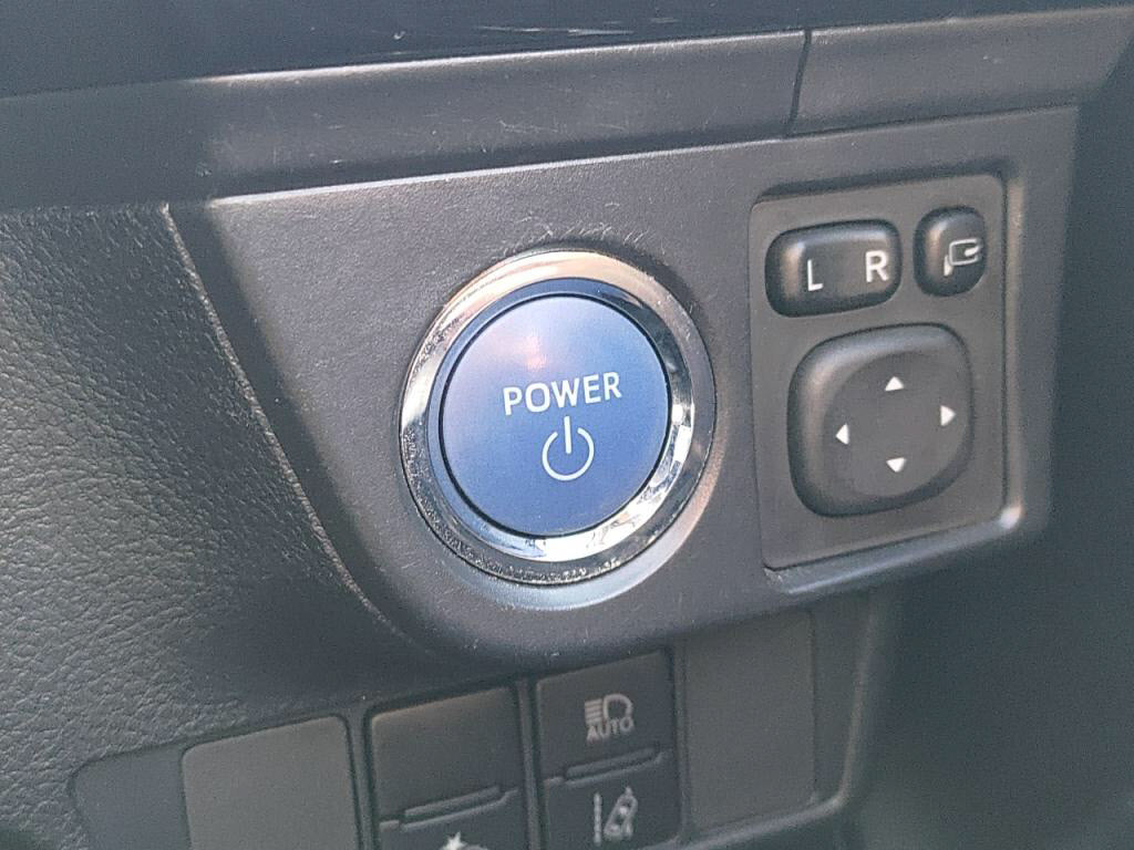 カローラアクシオハイブリッドハイブリッドＧダブルバイビーの写真 13