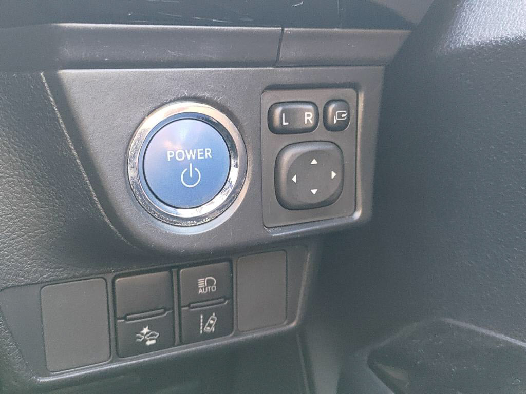 カローラアクシオハイブリッドハイブリッドＧダブルバイビーの写真 16