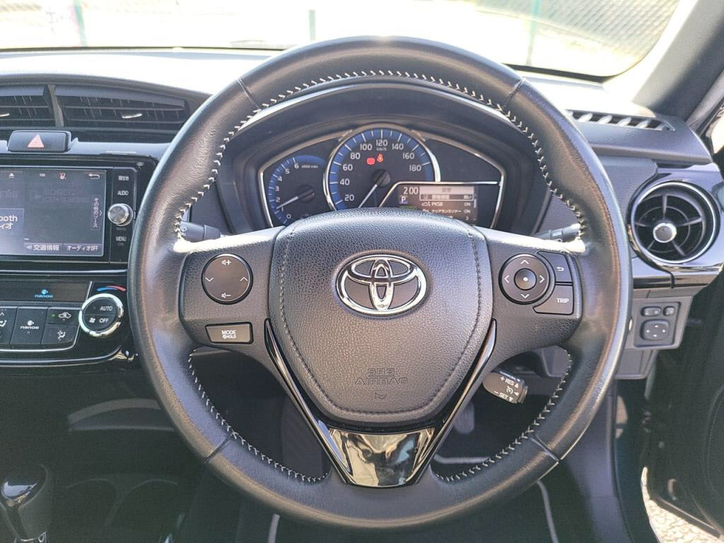 カローラアクシオハイブリッドハイブリッドＧダブルバイビーの写真 20