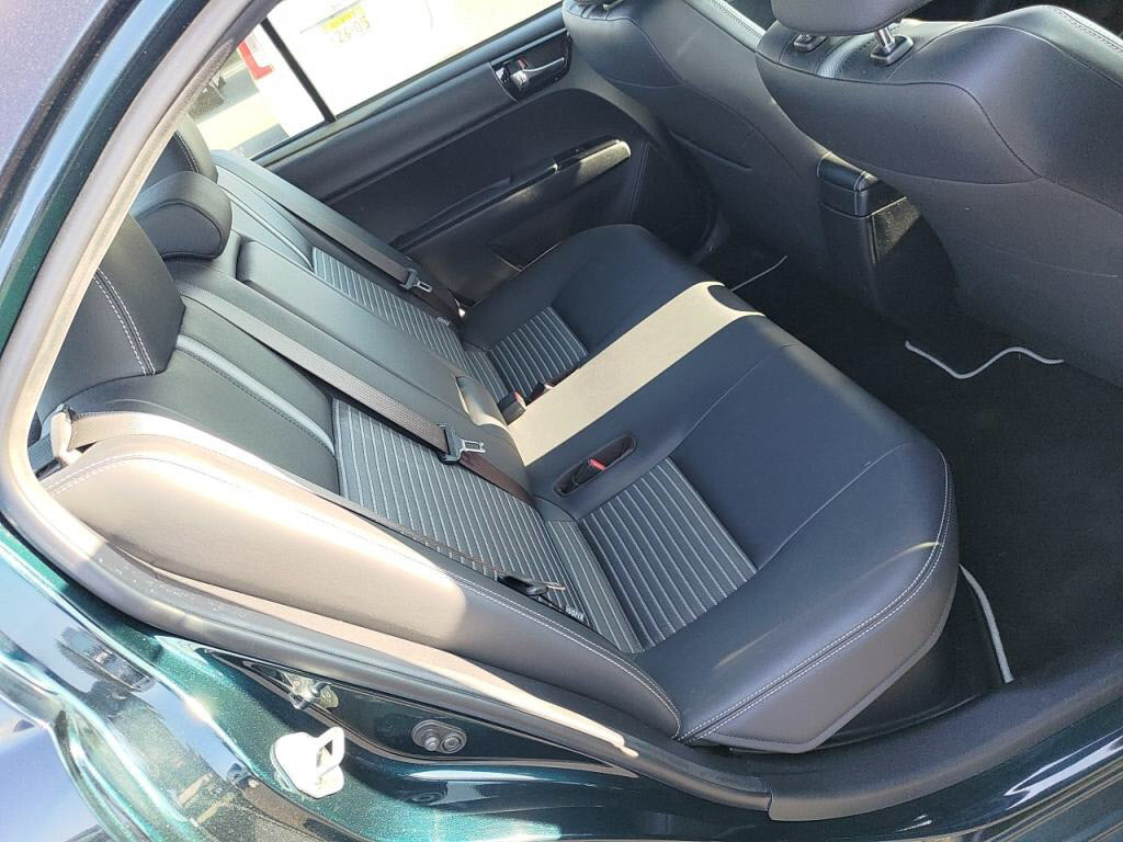 カローラアクシオハイブリッドハイブリッドＧダブルバイビーの写真 24