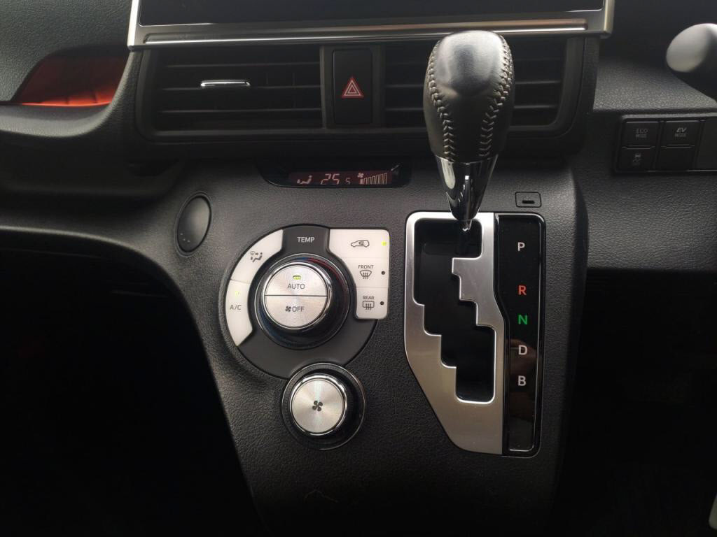 シエンタハイブリッドハイブリッドファンベースＧの写真 16