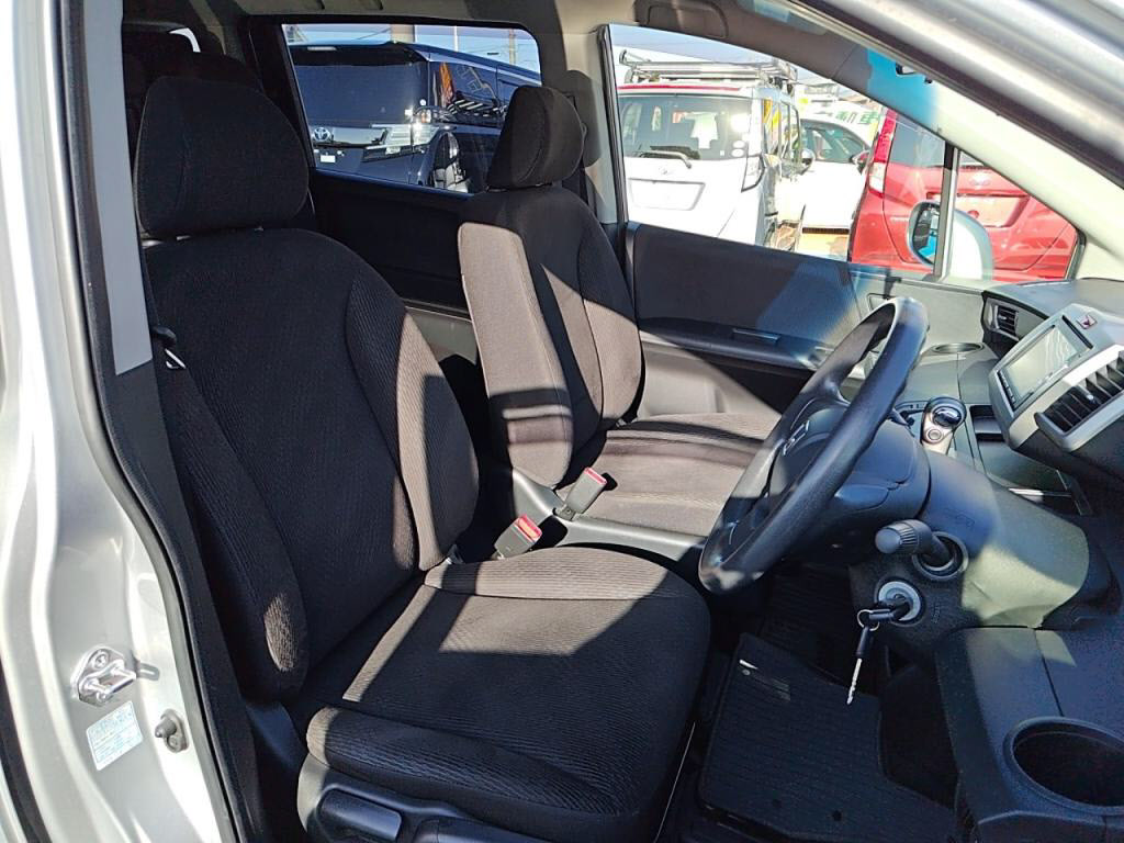 フリードＧの写真 21