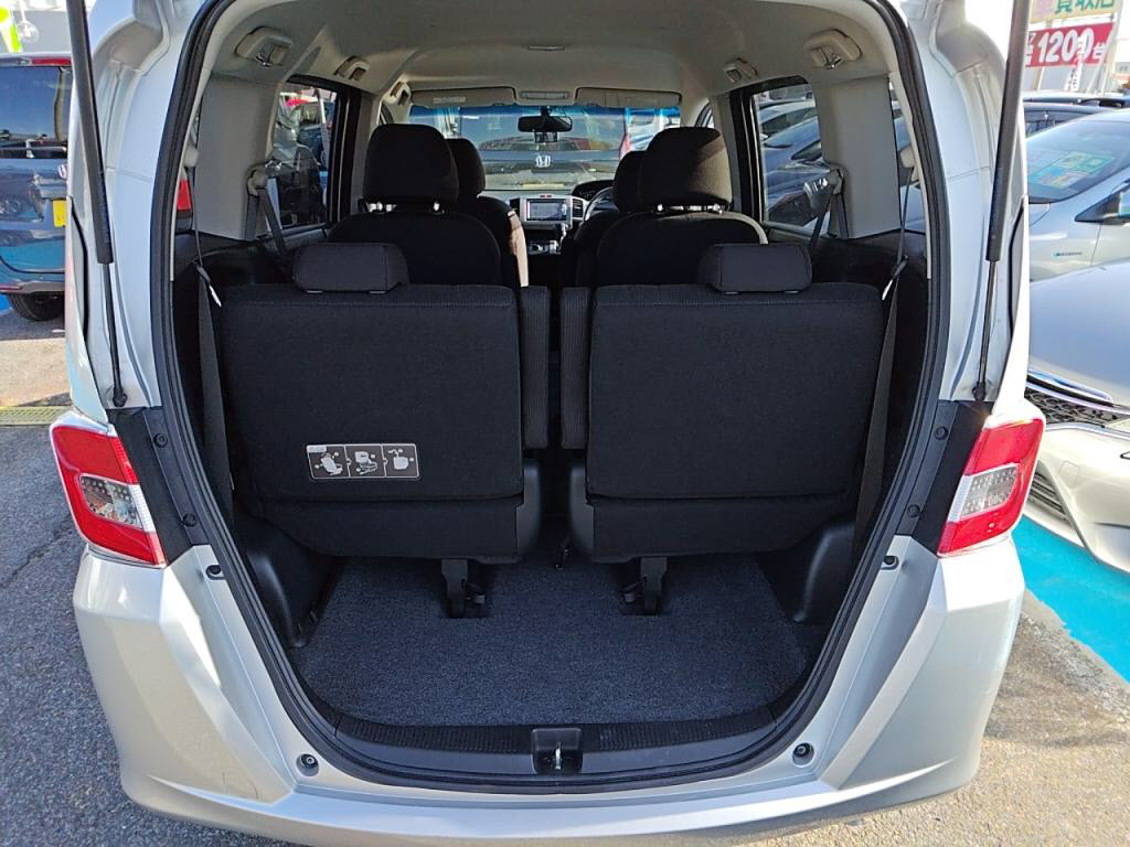 フリードＧの写真 25