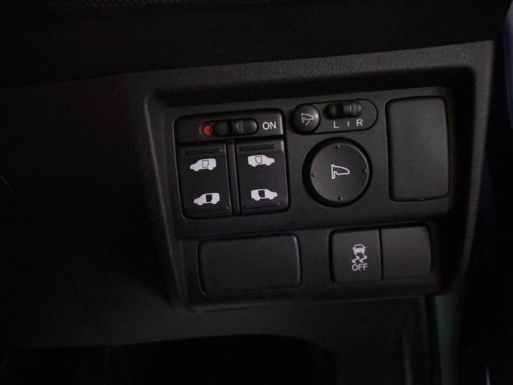 フリードスパイクハイブリッドハイブリッドジャストセレクションの写真 15