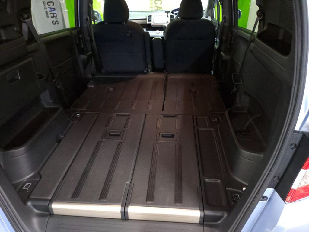 フリードスパイクハイブリッドハイブリッドジャストセレクションの写真 28