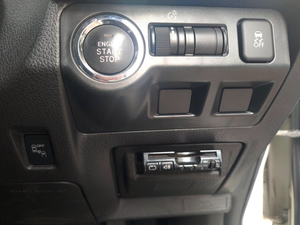 レヴォーグ１．６ＧＴアイサイトＳスタイルの写真 17