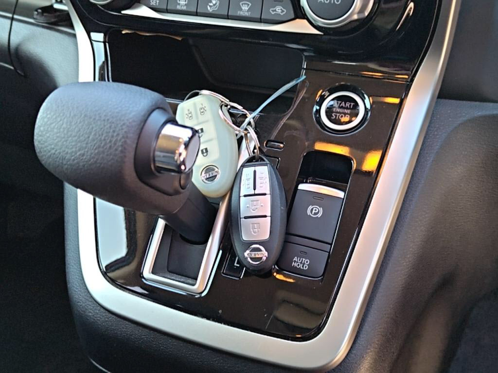 セレナハイウェイスターＧの写真 14