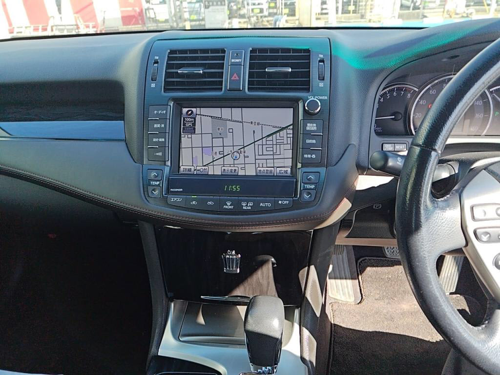 クラウンアスリートの写真 17