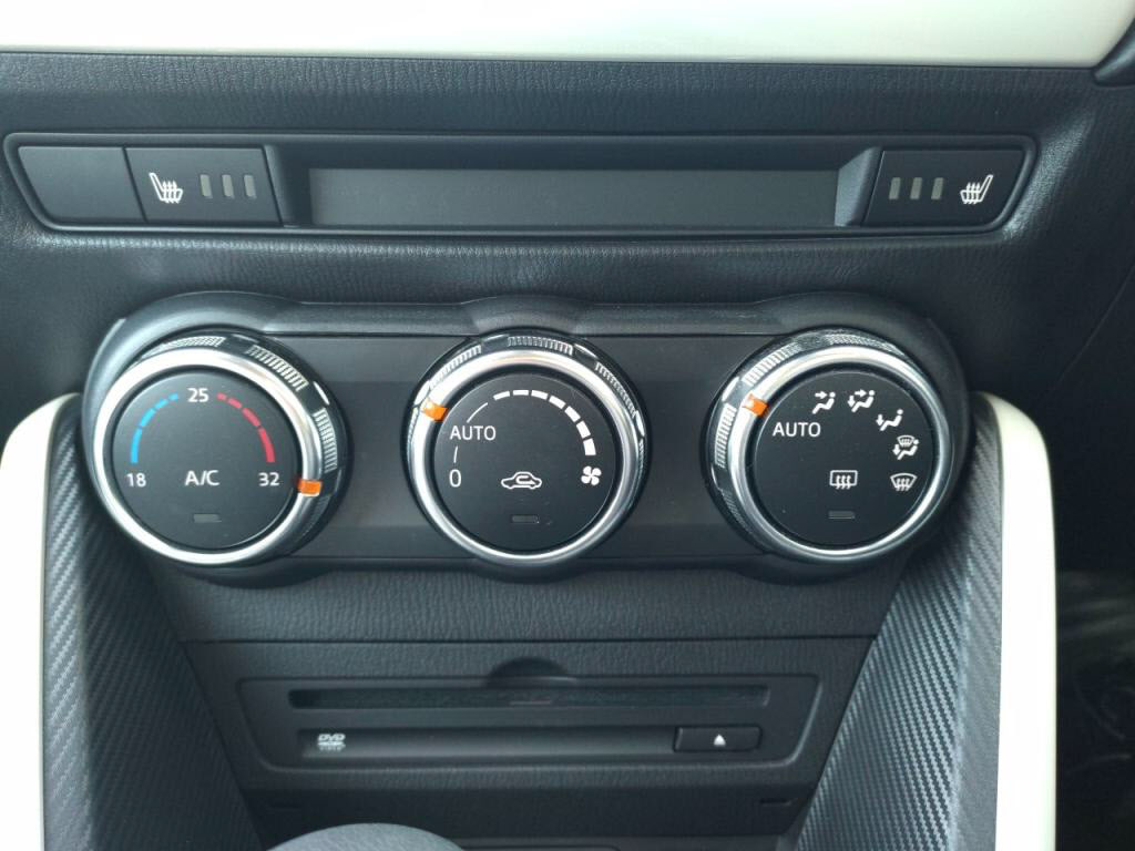 マツダ２１５Ｓサンリットシトラスの写真 18