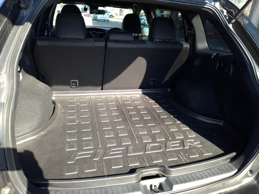 カローラフィールダーハイブリッドハイブリッドＧダブルバイビーの写真 25