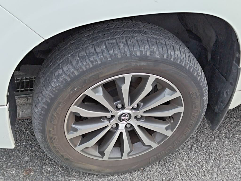 ランドクルーザープラド５ＤＴＸ＿Ｌパッケージの写真 12