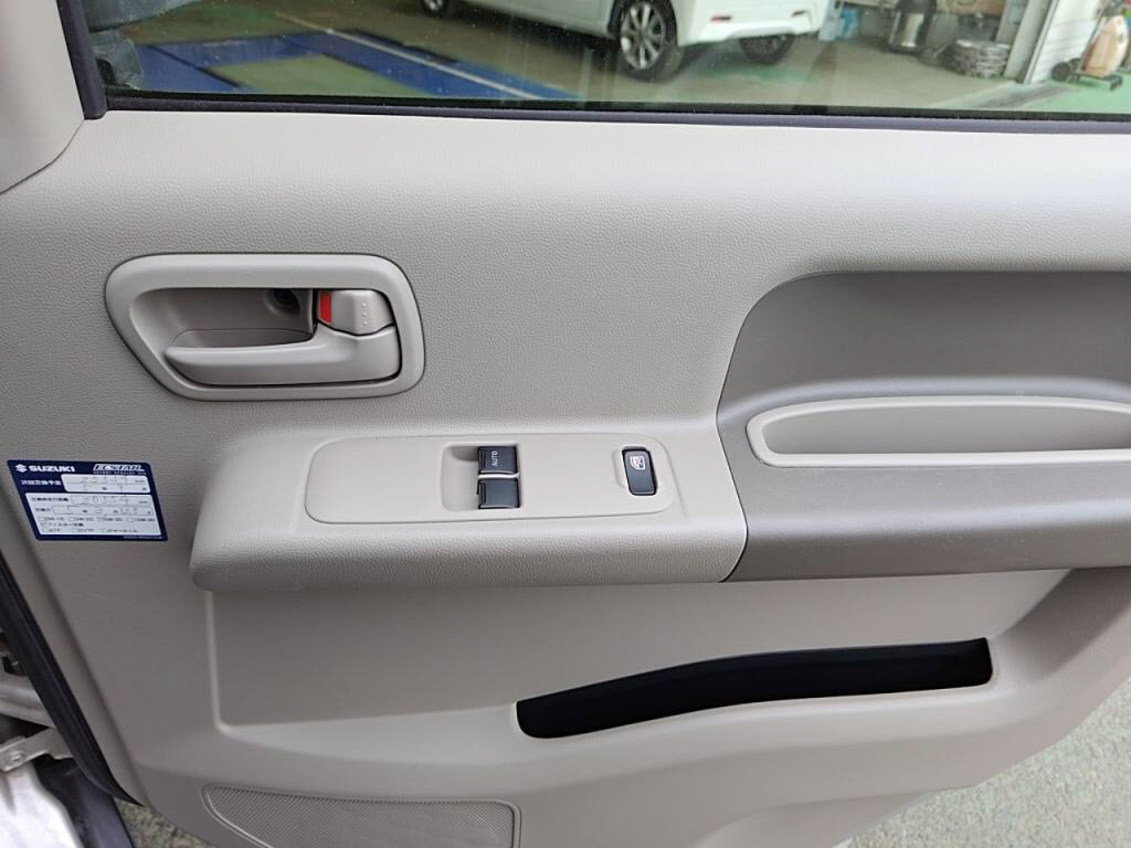 エブリイバンＰＣの写真 12