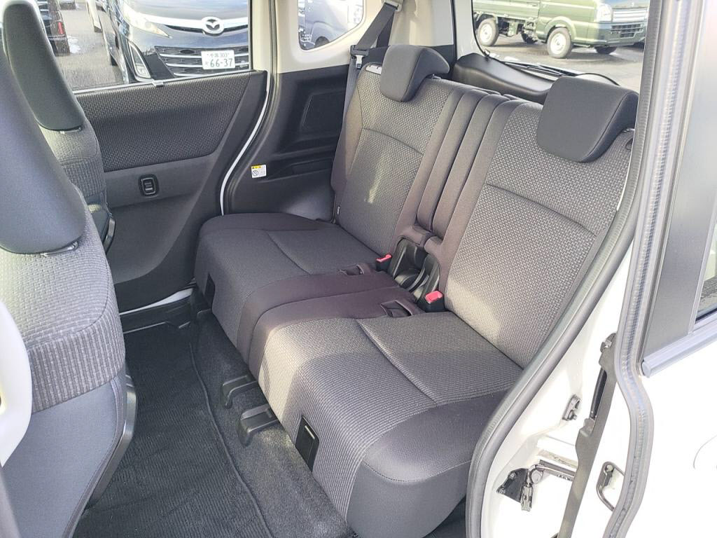 デリカＤ２ハイブリッドＭＺの写真 23