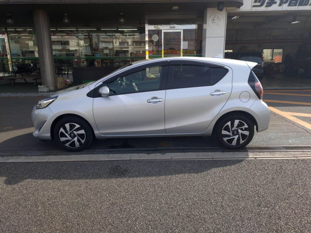 アクアＳスタイルブラックの写真 12