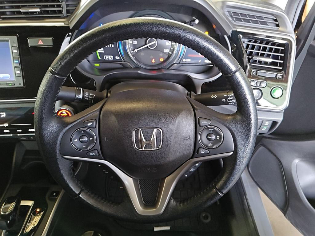 グレイスハイブリッドハイブリッドＬＸ・ホンダセンシングの写真 17