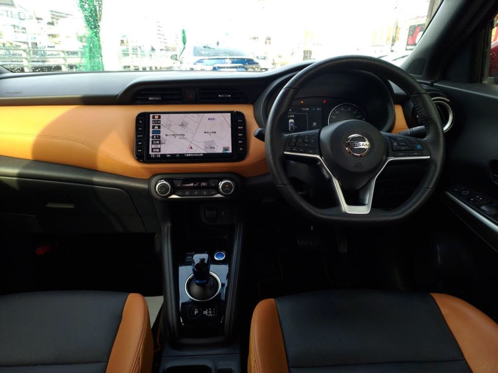 キックスｅパワーＸツートーンインテリアエディションの写真 3