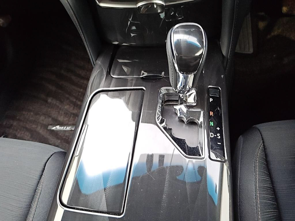 クラウンハイブリッドハイブリッドアスリートＳの写真 16