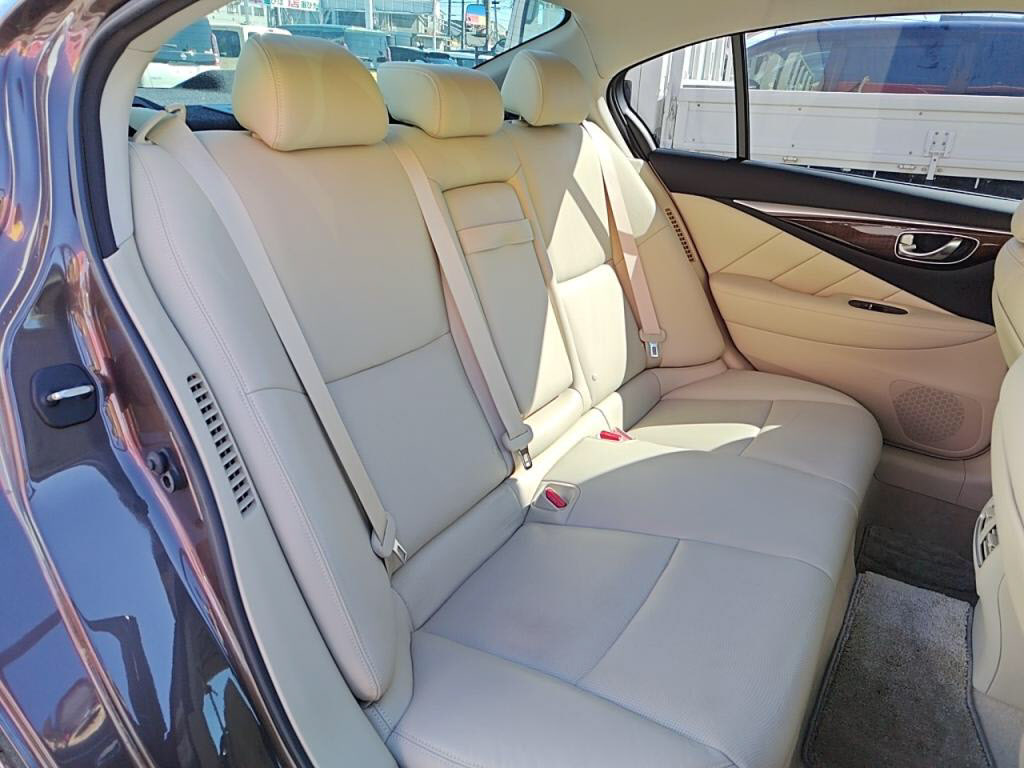 スカイラインハイブリッド３５０ＧＴハイブリッドタイプＰの写真 21