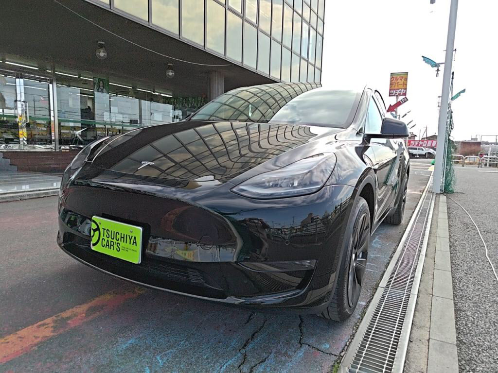 テスラ　テスラモデルＹ　ＲＷＤ