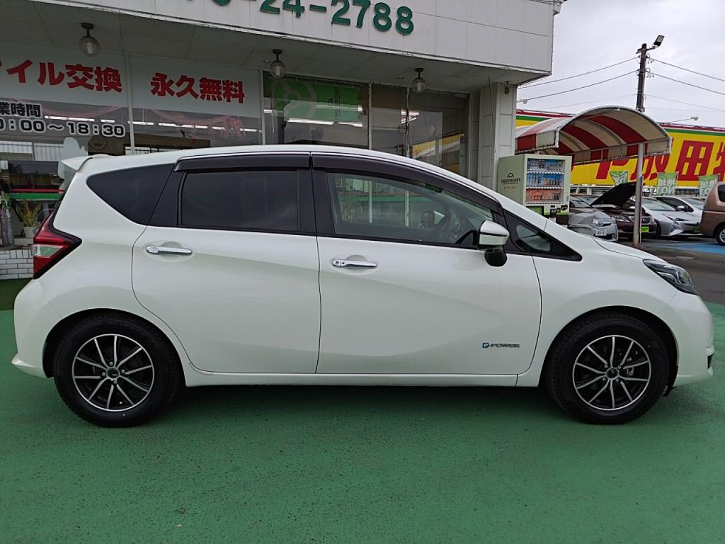 ノートｅパワーｅパワーメダリストの写真 11