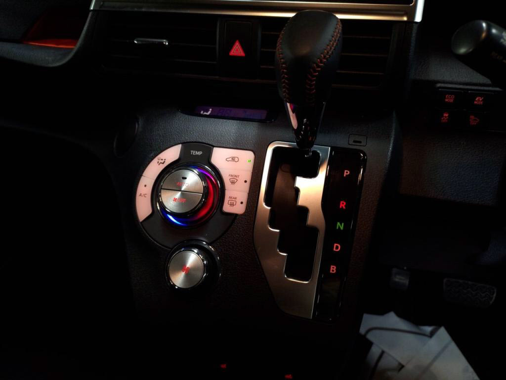 シエンタハイブリッドハイブリッドＧクエロの写真 16