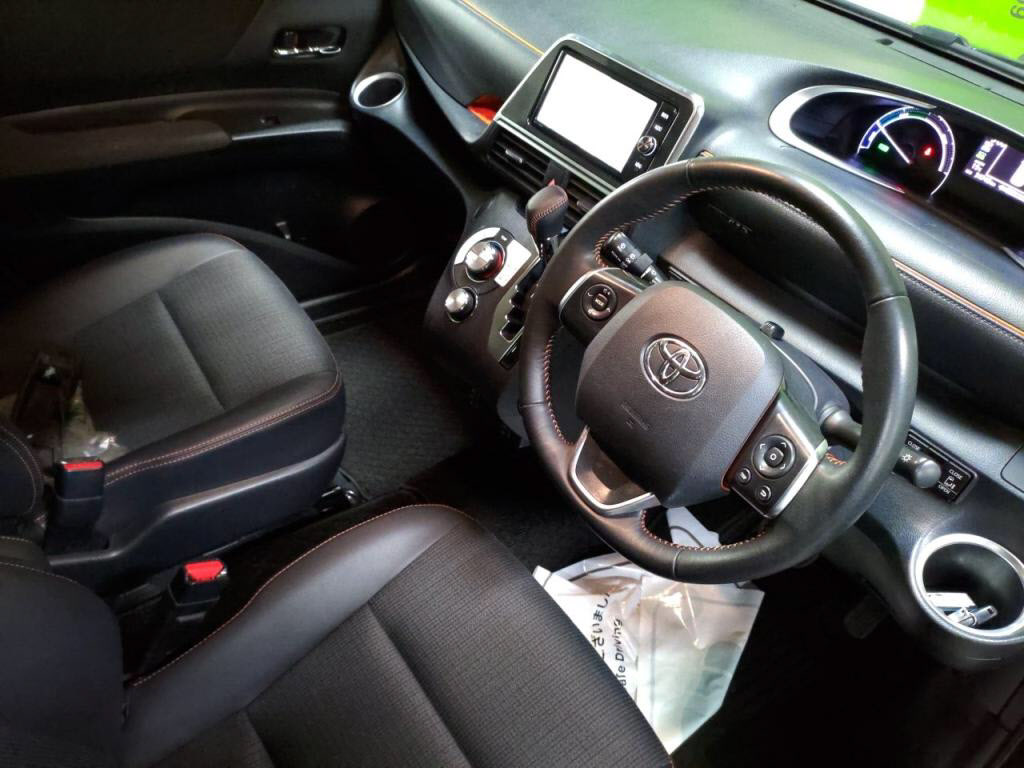 シエンタハイブリッドハイブリッドＧクエロの写真 3