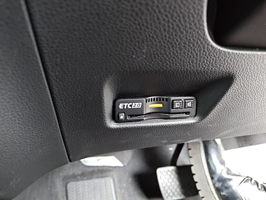 フィットハイブリッドｅＨＥＶクロスターの写真 20