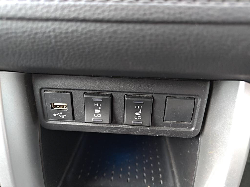 カローラクロスハイブリッドハイブリッドＺの写真 17