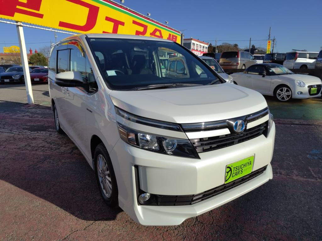 ヴォクシーハイブリッドハイブリッドＶの写真 9