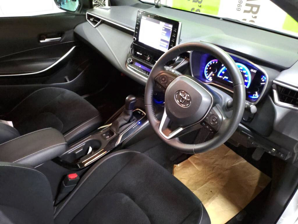 カローラスポーツハイブリッドハイブリッドＧ＿Ｚの写真 3